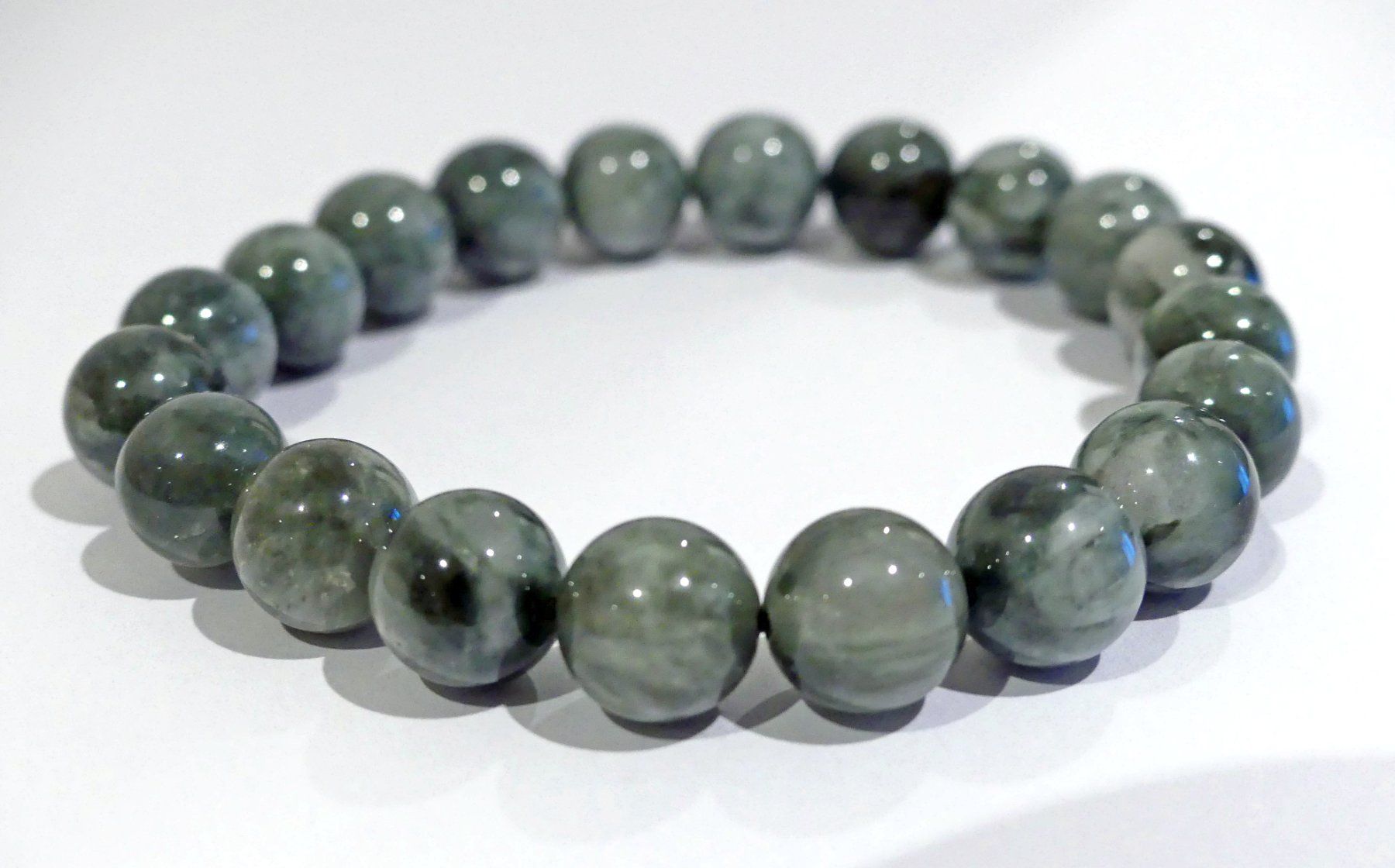 Armbänder & -reifen: Armband mit Chrysoberyll-Katzenaugen – Neu und originalverpackt aus Matten b. Interlaken von kero71 5