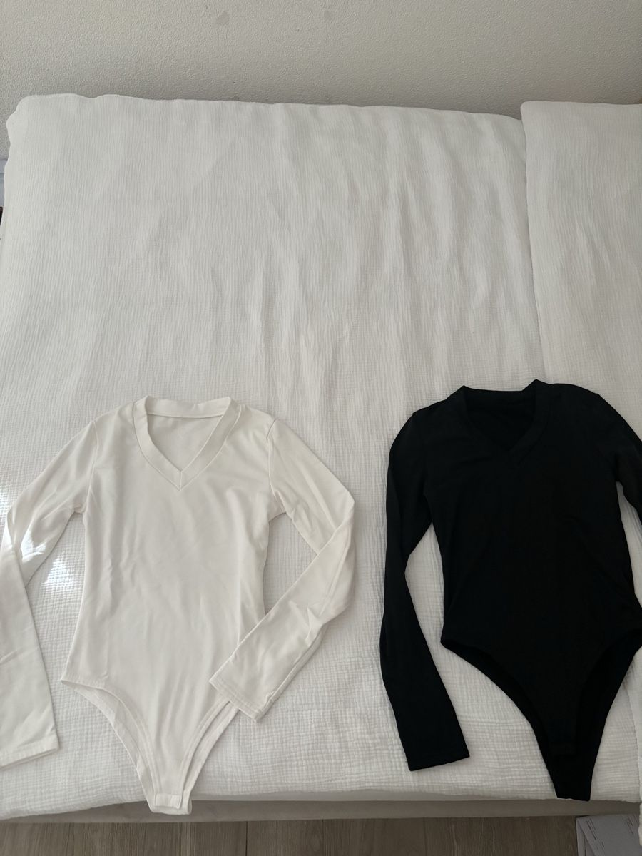 Lots de vêtements: 2 Basic Langarmshirts – Neuf (Voir description) à Biel/Bienne par adna.sc