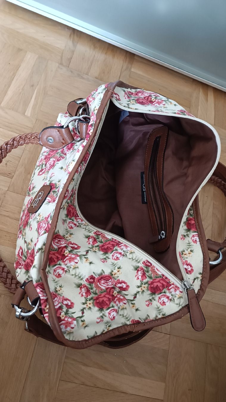 C&A Borse da donna: Tasche mit Rosenmuster, Herbst Style – Usato da Baden venduto da zuppel 4