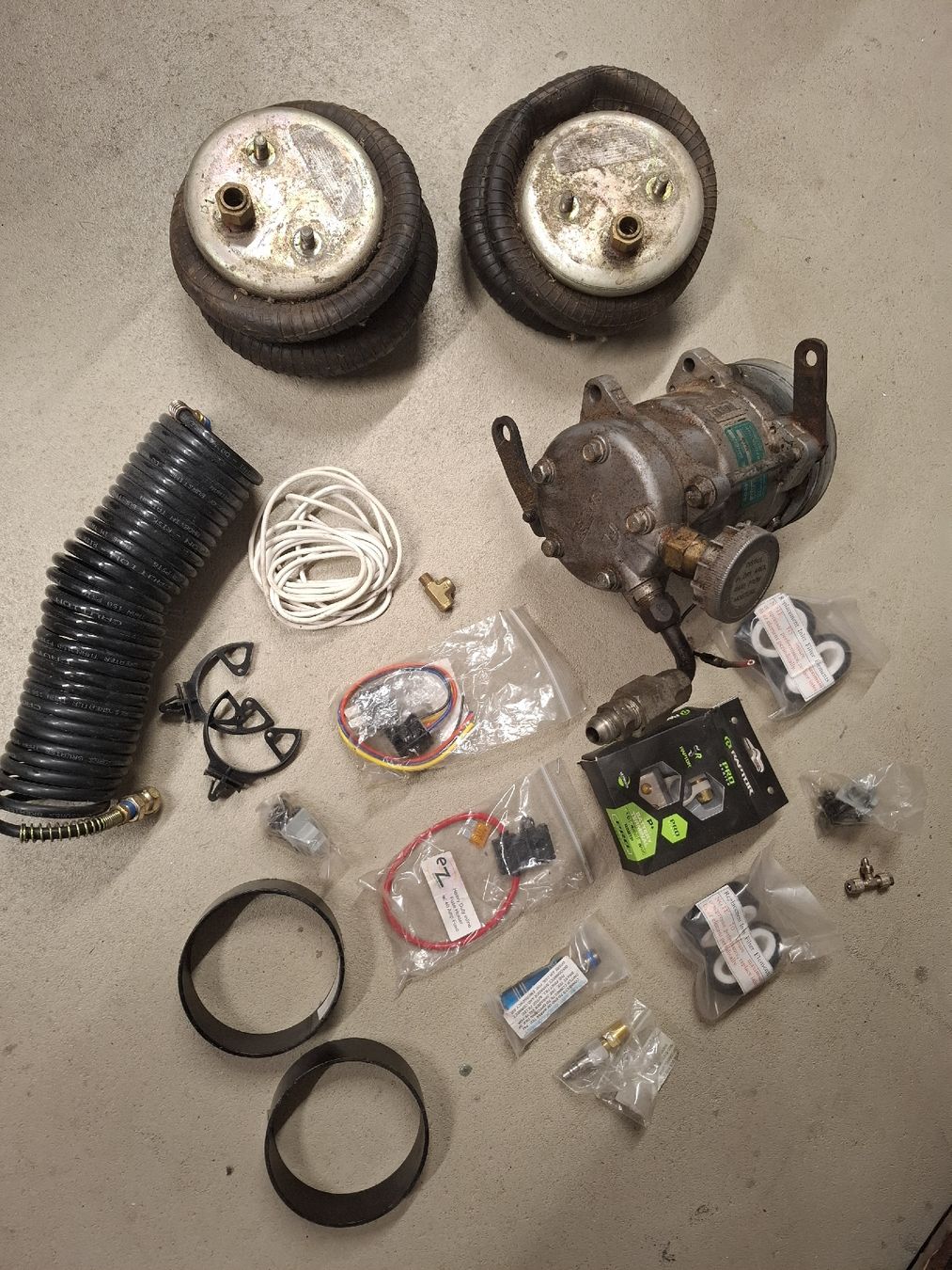 Toutes les pièces auto: Airride  – D'occasion à Trimmis par cni_6qn8