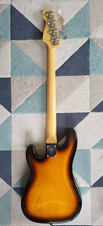 Strumenti musicali: Fender Precision Bass US 2011 – Usato da Neuchâtel venduto da zikch 2