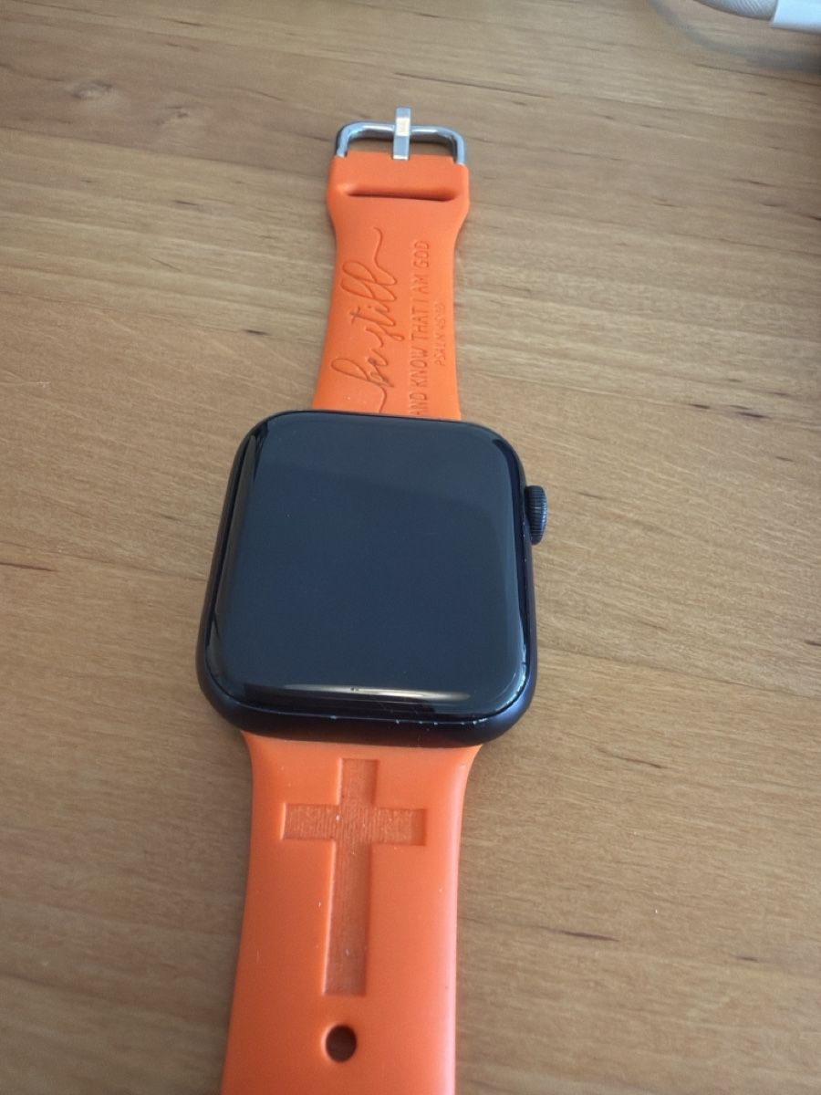 Apple Smartwatch: Apple Watch SE 44mm  A3328   10  /  25 – Gebraucht aus Wetzikon ZH von philippe_22 5