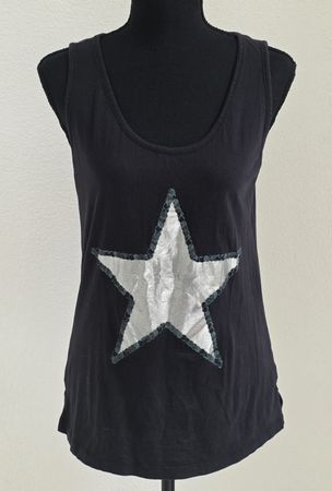 Schwarzes Shirt mit Sternenprint, Gr. 36/38, Top Zustand