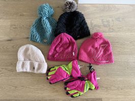 5 Mützen und 1 Paar Handschuhe Winter Kinder Set