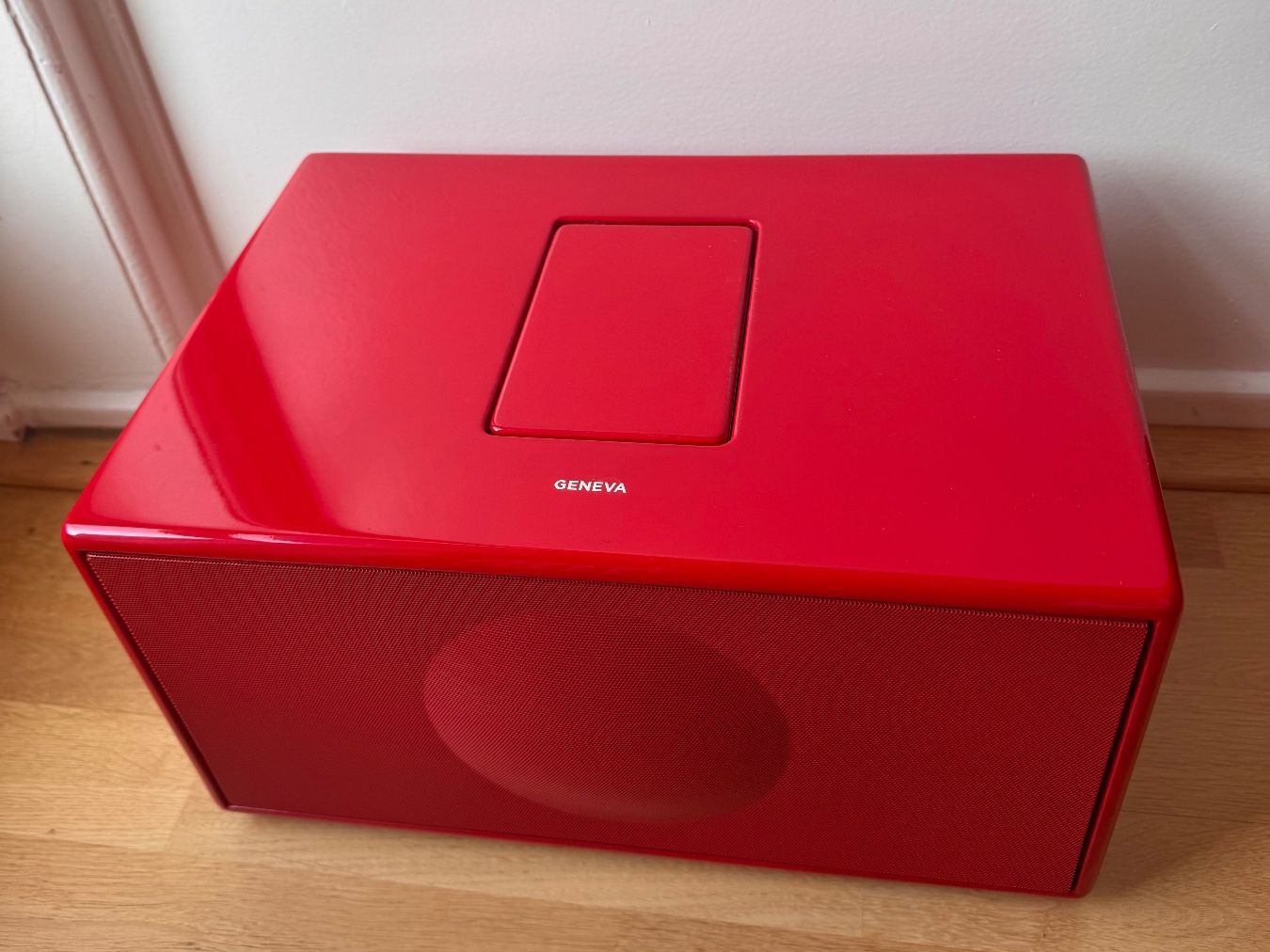 Geneva Casse acustiche: Geneva Sound System Model M – Red – Usato da Zürich venduto da claralund 1