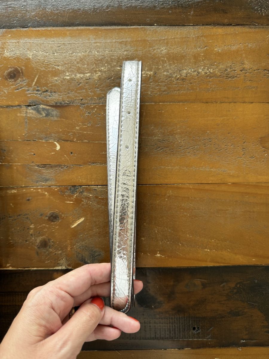 Taschen für Damen: Umhängetasche silber Kunstleder – Neu (gemäss Beschreibung) aus Kloten von wan_5gvc 3