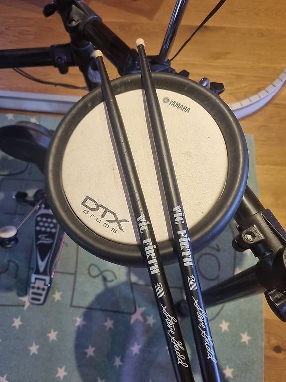 Instruments de musique: Batterie Yamaha DTX digital drums – D'occasion à Granges (Salvan) par Tim22 2