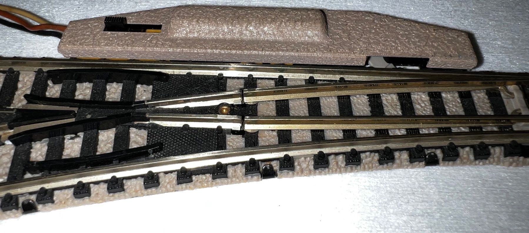 Fleischmann Modelleisenbahnen: Fleischmann Weiche Links (elektrisch), 9170? – Gebraucht aus Basel von jonnyhaas 6