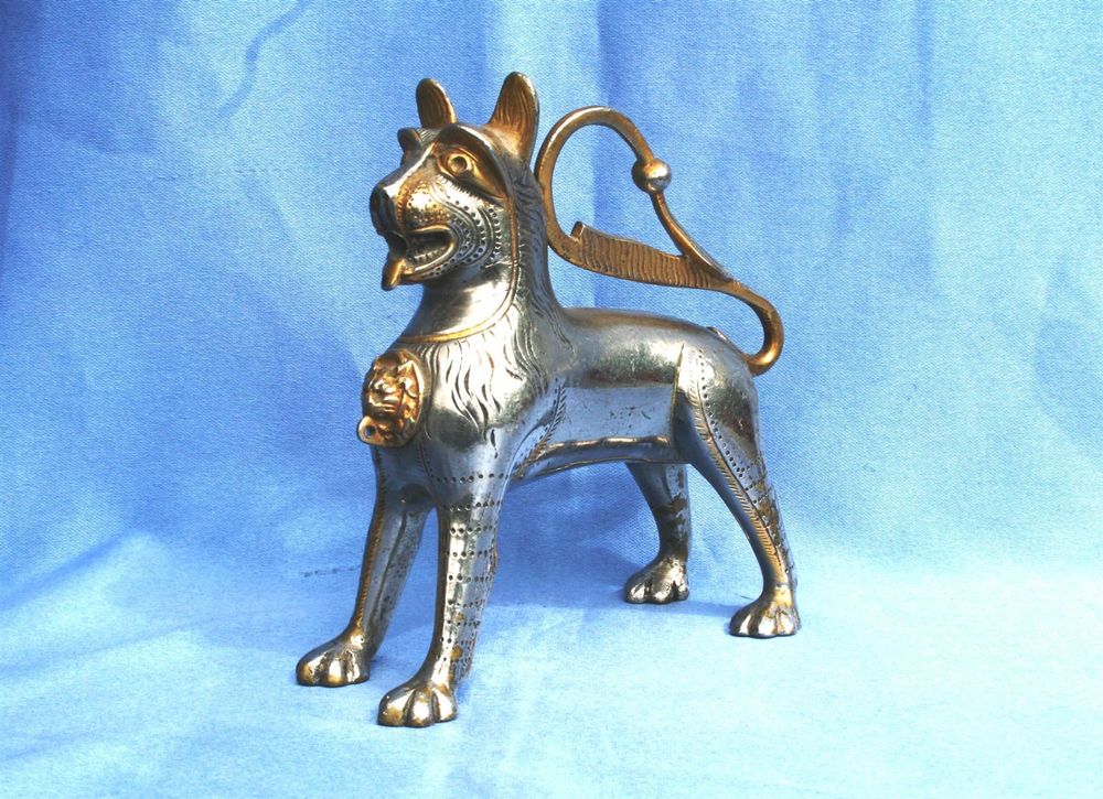 CHIEN, LION ou CHIMERE ??? (Gebraucht) in Nyon für CHF 13 – mit ...