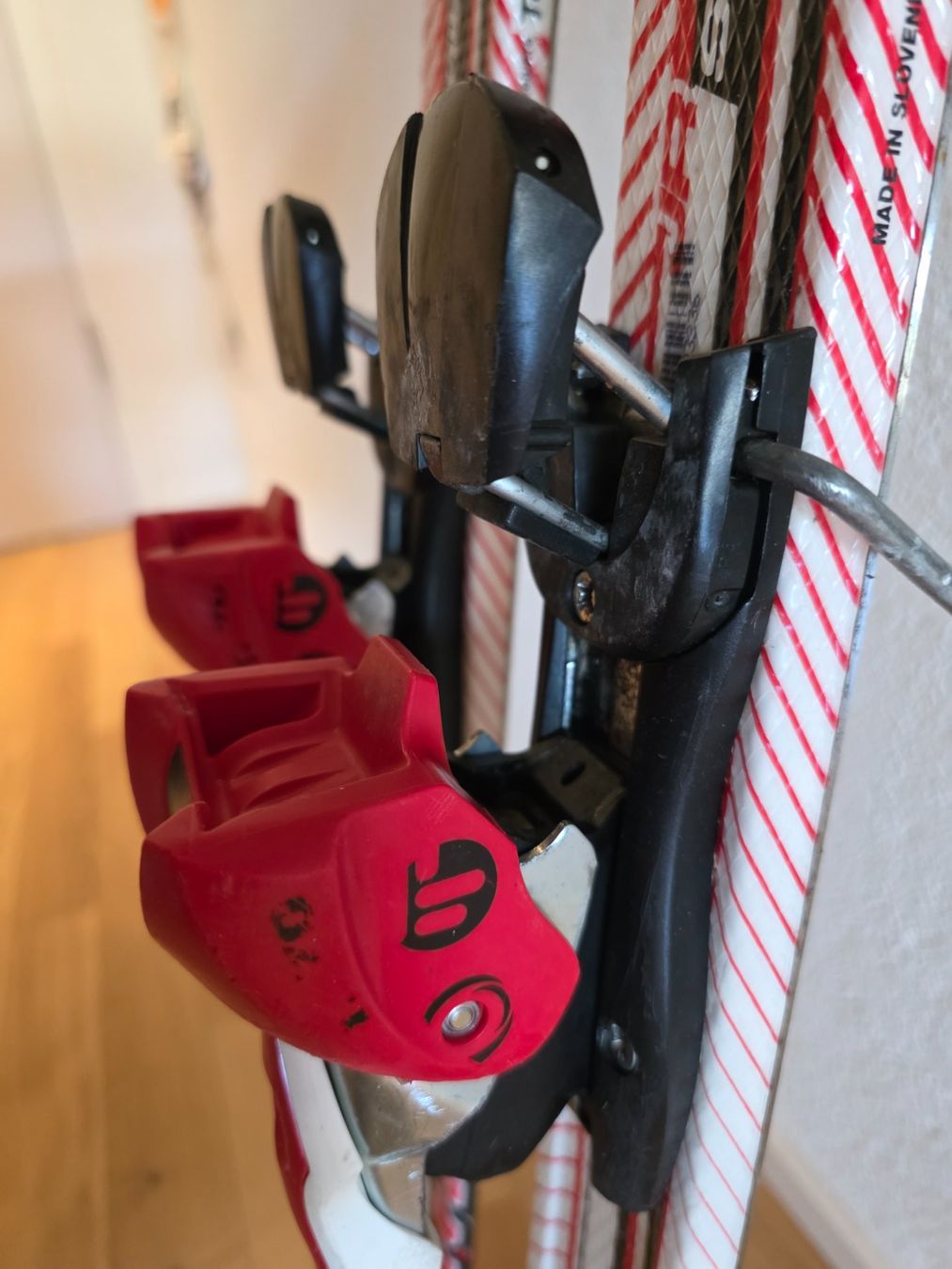 Tecnopro Skis: Tecno Pro Kinderski, 150cm, gebraucht – Gebraucht aus Dietwil von AIRFELDER 7