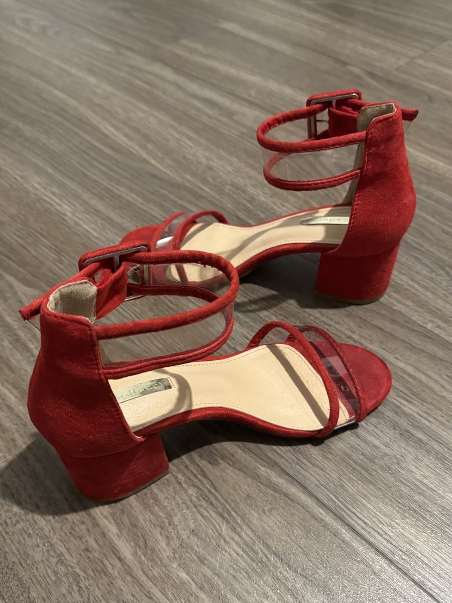 Scarpe da donna: RED HIGH HEELS👠 – Usato da Dietikon venduto da athiinax 1
