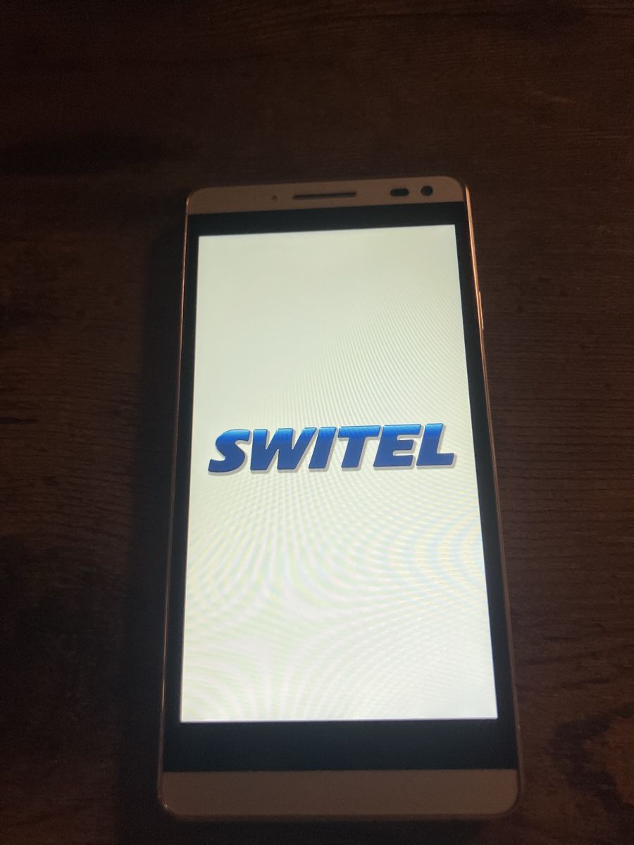 Switel Telefoni cellulari / Smartphones: SWITEL Smartphone. Alt aber OHO – Usato da Safenwil venduto da Momohabilis 2