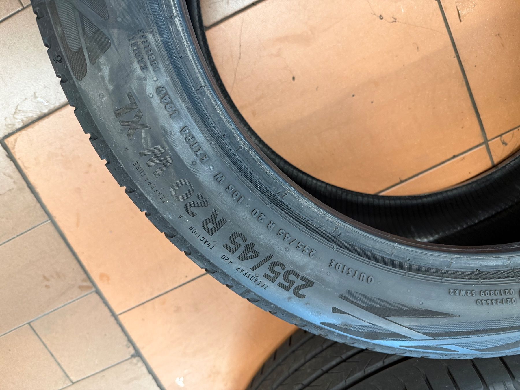 Altro in Scrittura & Disegno: Pneus Continental 255 / 285 r20 – Usato da Courrendlin venduto da shopwheels 1