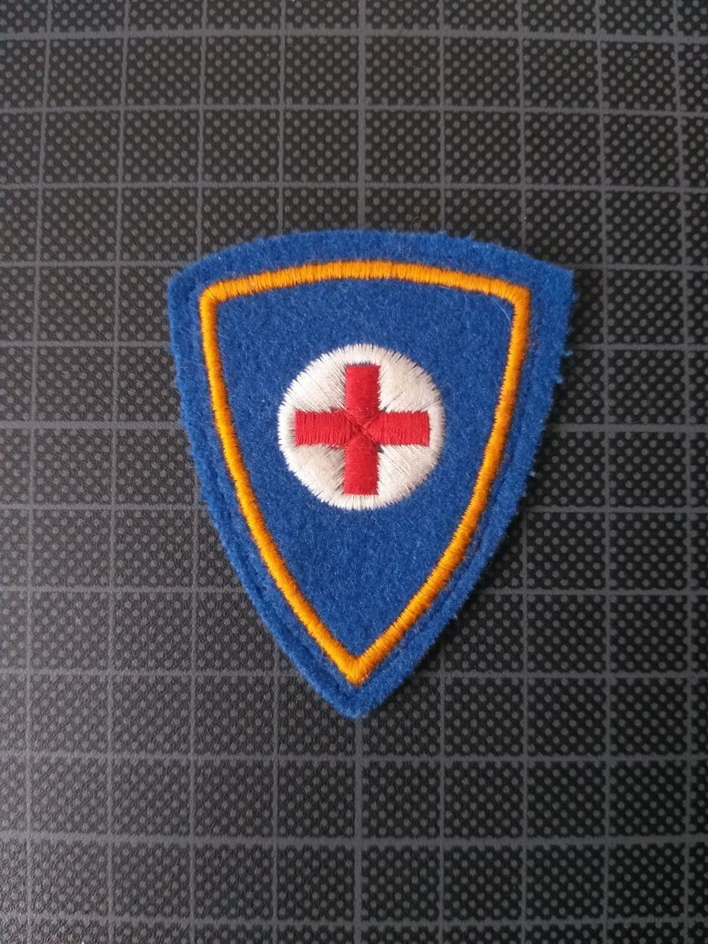 Placchette & Badge: Funktionsabzeichen Krankenwärter/schwest – Usato da Bauma venduto da SwissMilitaria