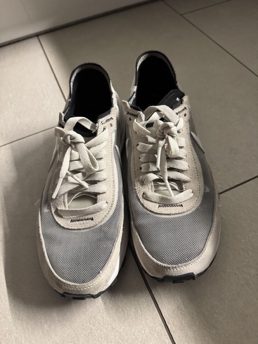 Nike Chaussures hommes: Nike Sneaker Schuhe 37.5 fast neu top zustand weiss grau 37 – D'occasion à Liestal par jorge0000 3