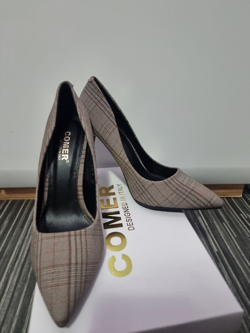 Scarpe da donna: Elegante Comer, Pumps, Gr. 37.  Neu! – Nuovo e nell'imballaggio originale da Goldingen venduto da ale_vjt8
