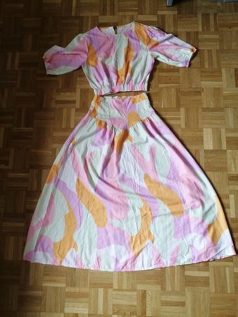 Ensemble jupe longue et crop top, motif pop, taille s