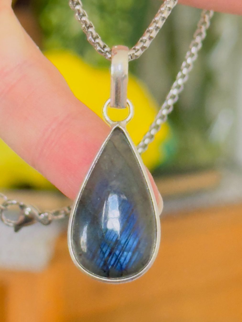 Catenine: Labradorite Gemstone Handmade Jewelry necklace – Nuovo e nell'imballaggio originale da Genève venduto da AGBERG