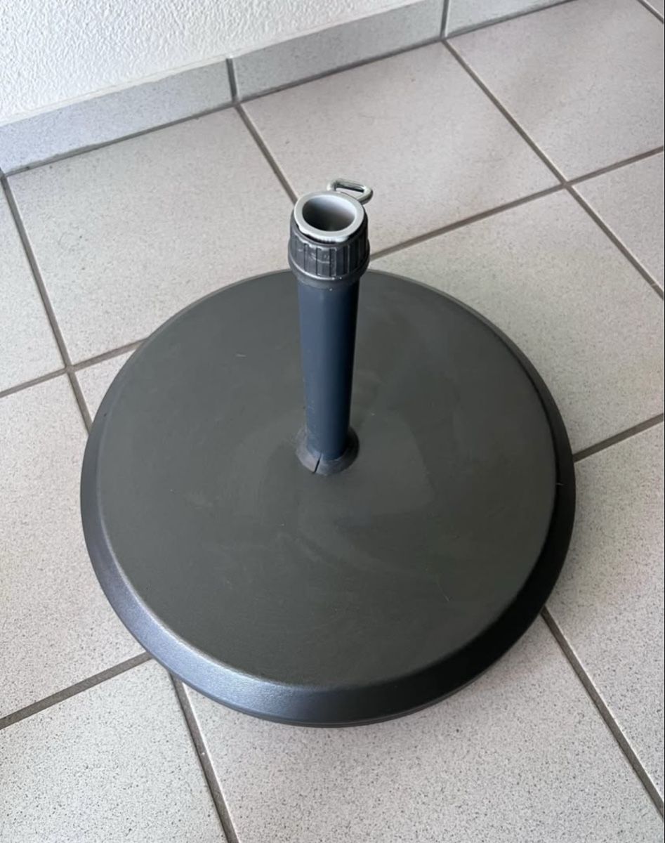 Altro: Schirmsockel aus Beton – Nuovo (secondo la descrizione) da Solothurn venduto da sl_27 2