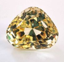 Spodumène Naturel (Kunzite) 25.31 ct - Jaune Brunâtre