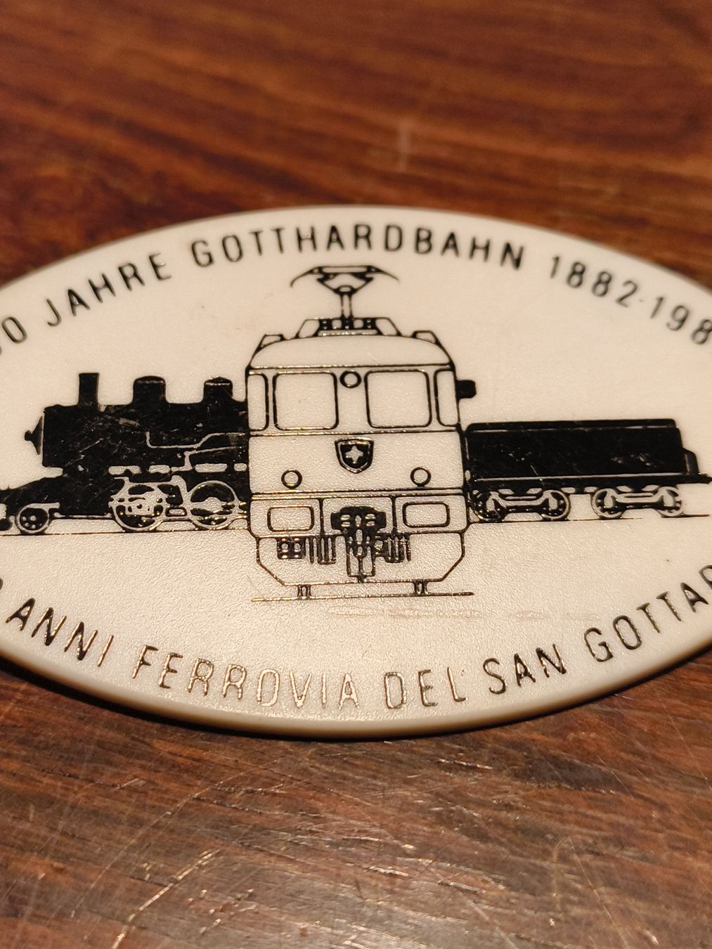 Broches & Aiguilles: Anstecker 100 Jahre Gotthardbahn 1882-1982 SBB CFF FFS – D'occasion à stettlen par VintageBern_ch 1
