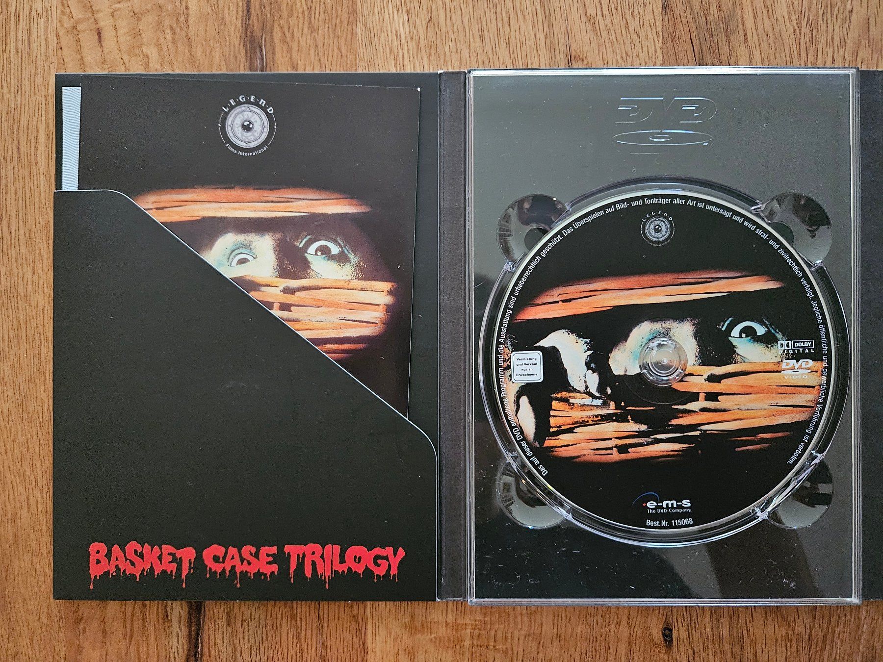 Tutti i DVDs: Basket Case Trilogy - Uncut - Legend - limitierte Edition – Usato da St.Gallen venduto da Capsule_Corporation 2