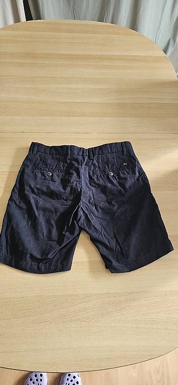 Pantaloni: Short Tommy Hilfiger  – Usato da Marin-Epagnier venduto da Nat_14 3