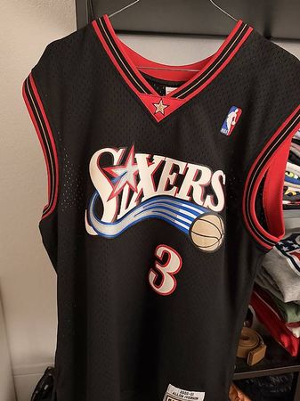 Allen Iverson NBA Trikot Size M/L + Curry Shirt