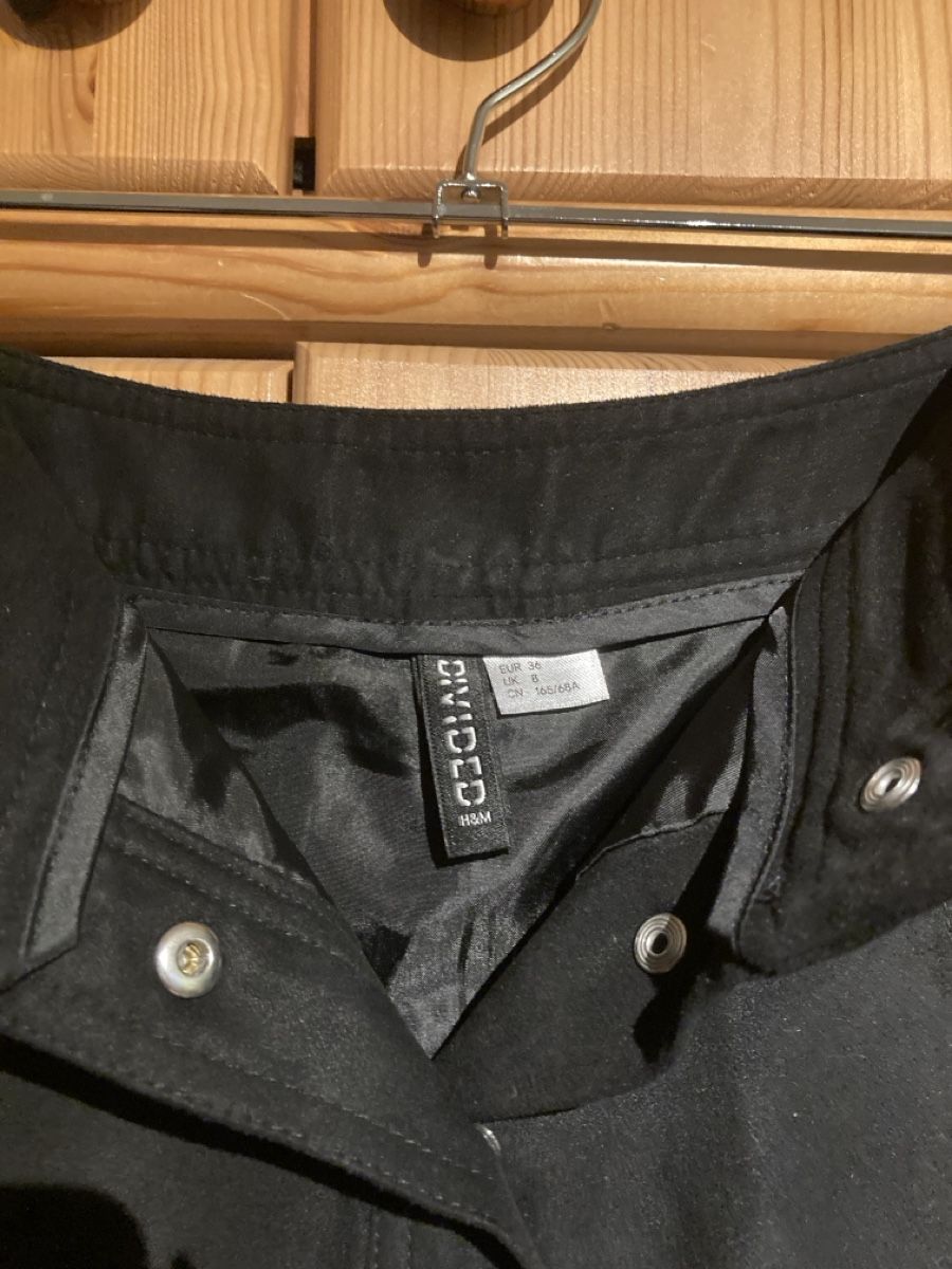H&M Jupes: Rock Wildleder Optik – Neuf (Voir description) à Zürich par len_t5ch 3