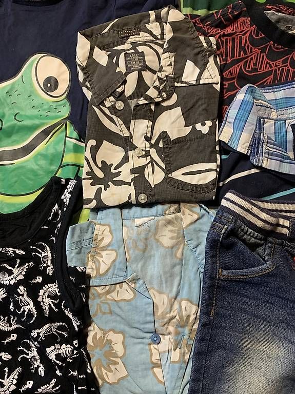Camicie, T-shirt & Polo: Shirts 122/128 – Usato da Fahrni b. Thun venduto da bieberli 2