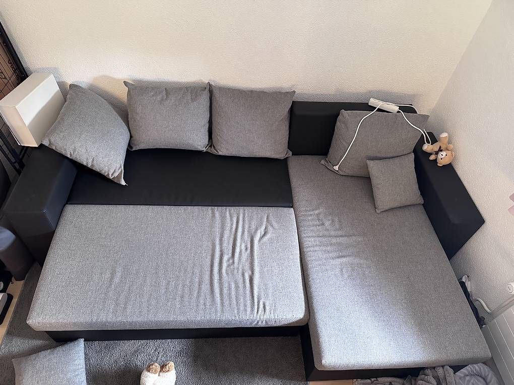 Divani: Ecksofa mit Schlaffunktion zu verkaufen – Usato da Schaffhausen venduto da nic_yqj9 1