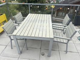 Outdoor Table and 4 Chairs Set Grey Good Condition