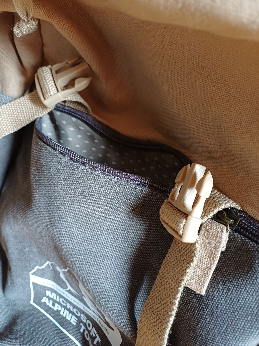 Zaini: Rucksack Field&co  – Usato da Morbio Inferiore venduto da supermammuth 2