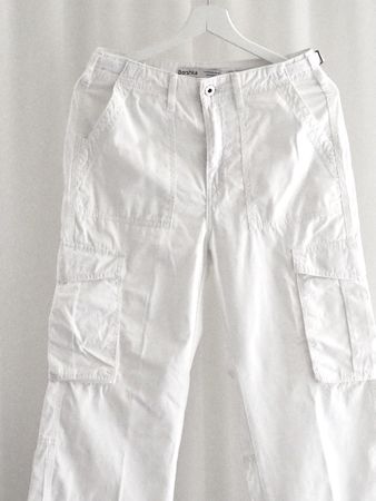 Weisse Cargohose Bershka Gr. 38