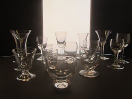 Konvolut verschiedene antike Schnaps-Gläser, 15 Stk.