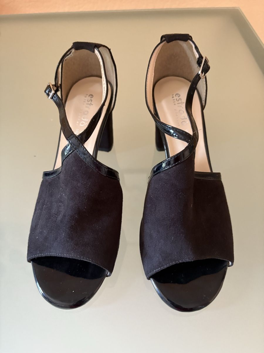 Scarpe da donna: Sandalo nero camoscio e pelle – Usato da Viganello venduto da Orisole 1