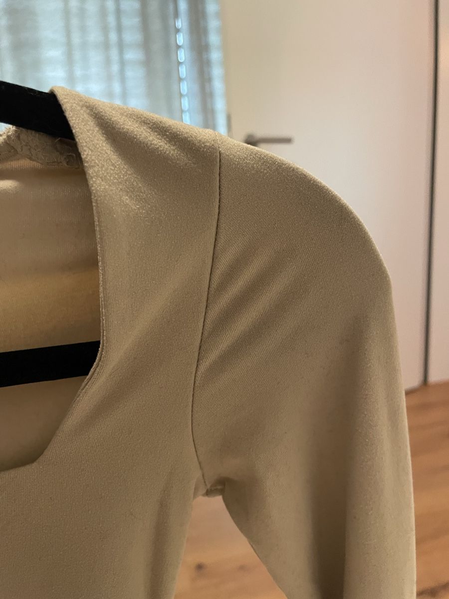 Pullover & Sweatshirts: Langarmshirt beige Grösse XXS  – Neu (gemäss Beschreibung) aus St. Gallen von web_r57v 4