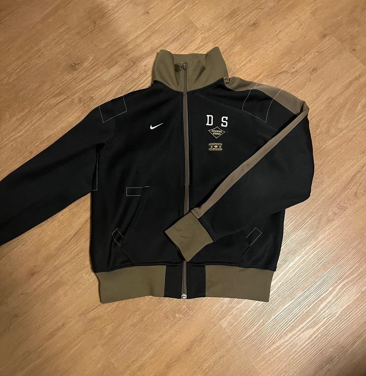 Giacche: Nike Sweatjacke – Usato da Finstersee venduto da thi_7x9d