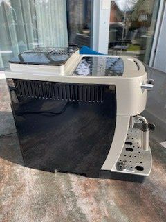 De'Longhi Kaffeemaschinen & Espressomaschinen: Kaffemaschine DeLonghi Manifica S – Gebraucht aus Arnegg von 2005hinder 2