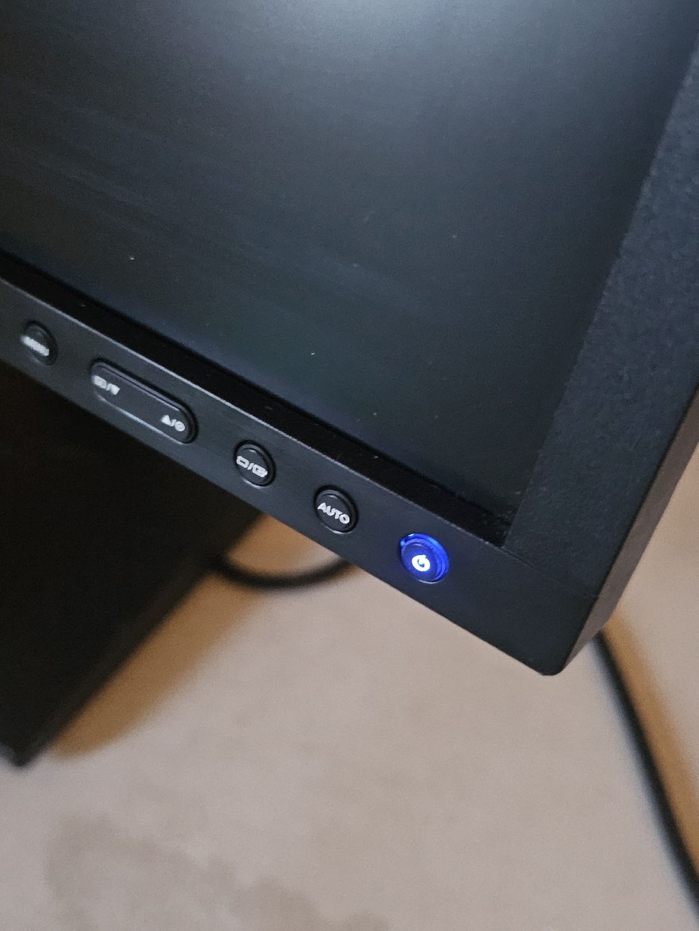 Samsung Monitore: S24E650 SAMSUNG 24" Monitor Defekt – Defekt aus SCHAFFHAUSEN von Atami99 3
