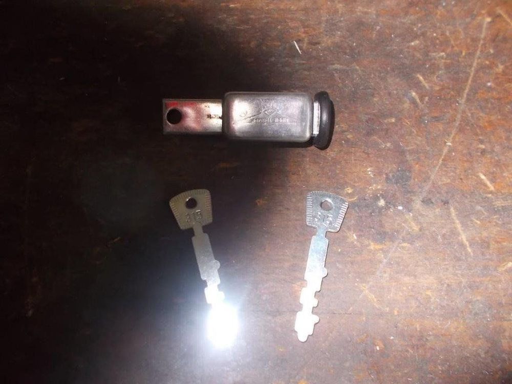 Clé De Cadenas Hebie Trumpf – Numéro 145 – Pour Pièces / Ne Fonctionne Pas