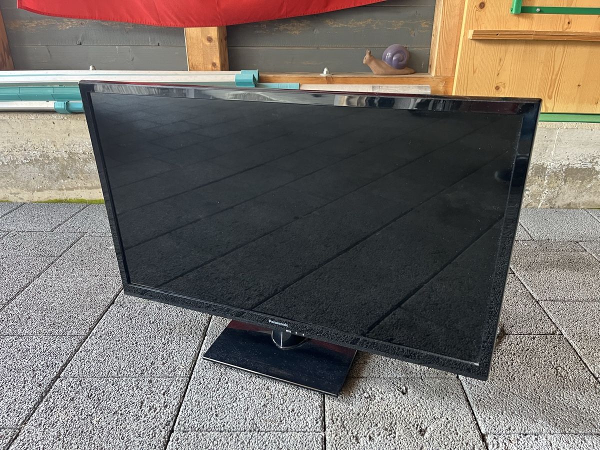 Fernseher: Panasonic TV TX-L32B6E, 32 Zoll. – Gebraucht aus Münchenbuchsee von Drio 1