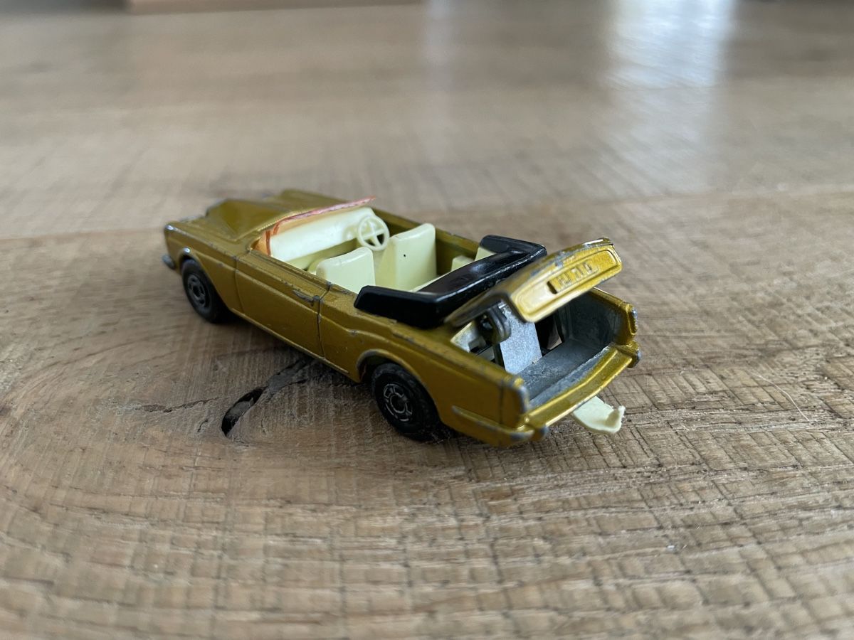 Matchbox Modellini d'auto: Matchbox Rolls Royce Silver Shadow Coupe / Convertibe – Usato da Frauenfeld venduto da Challenger77 2