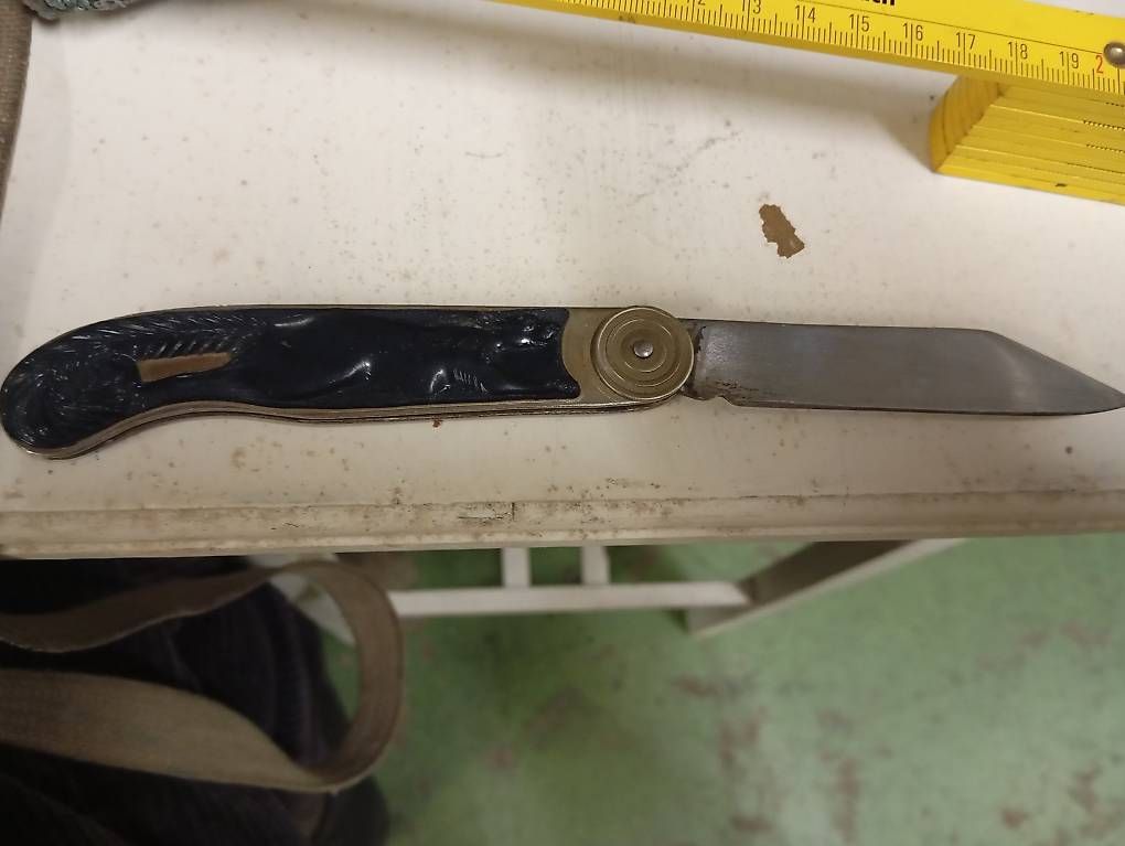 Coltelli tascabile: Russisches Taschenmesser – Usato da Basel venduto da Petergunn 2
