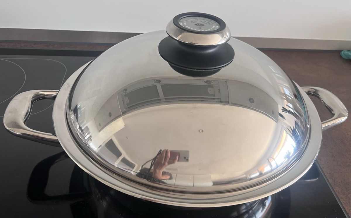 Amc Pfannen: AMC Bratentopf 5.0L Induktion mit Deckel Thermometer – Neu (gemäss Beschreibung) aus Gossau ZH von DiBeGo