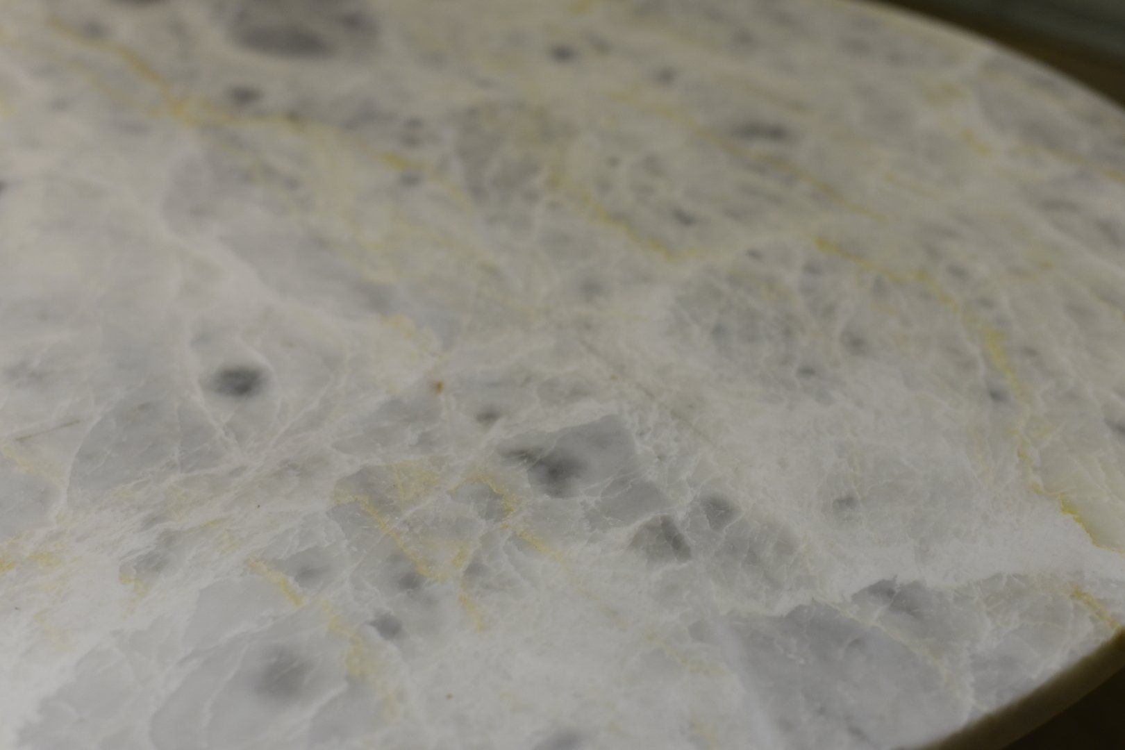 Tavoli: Designer Couchtisch aus Marmor – Usato da Lichtensteig venduto da UsedIN 4