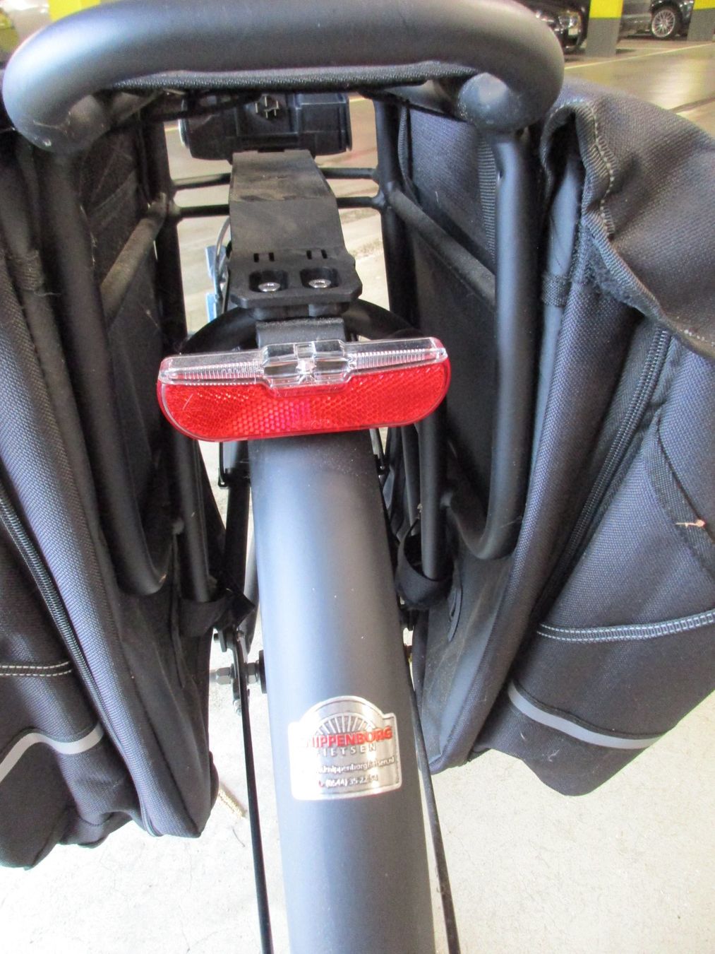 Velos: Neuwertiges Damen-Holländer-E-Bike – Neu (gemäss Beschreibung) aus Steinhausen von Ursina007 7