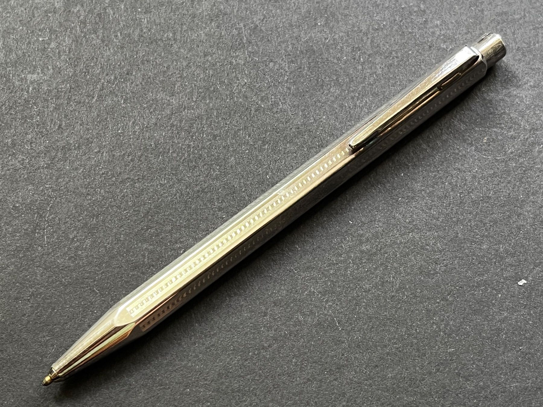 Caran D'Ache Penna & Evidenziatori: Caran d’Ache Ecridor Roller - Retro, versilbert – Usato da Zürich venduto da FV.vintage
