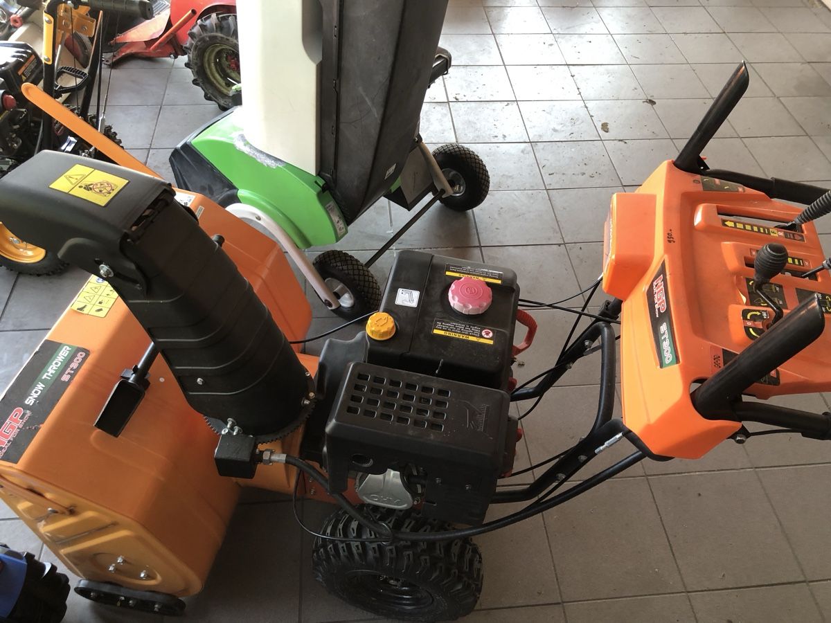 Tutte le macchine: NGP ST300 Schneefräse – Usato da Bützberg venduto da Wuethrich4922 1