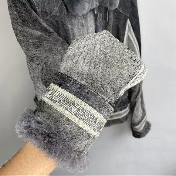 Giacche: St.John Jacke Fell Pelz 40 L – Nuovo (secondo la descrizione) da Obergösgen venduto da crystalfox 4